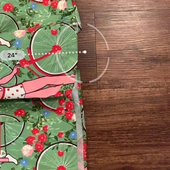 Dresstore Mint Green Skirt Pleated Swimsuit Babes Theme New - Picture 11 of 11